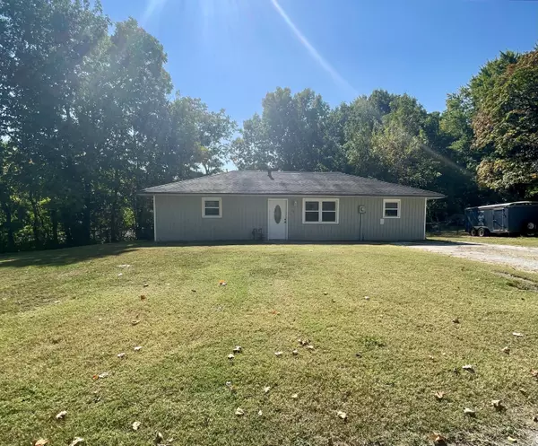 112 East May, Marionville, MO 65705