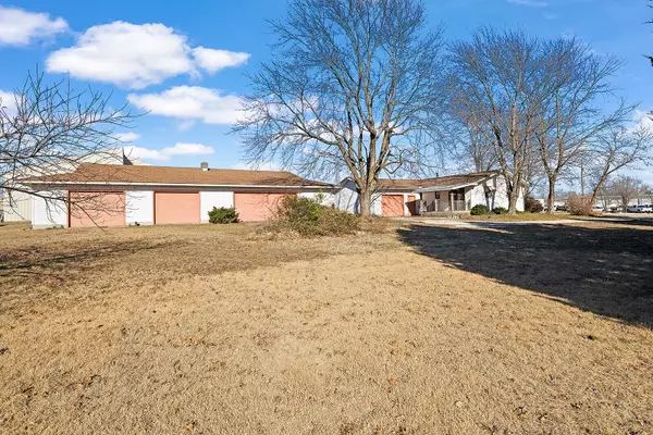 6101 North 23rd Street, Ozark, MO 65721