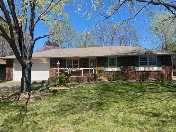 2905 East Portland Street, Springfield, MO 65804