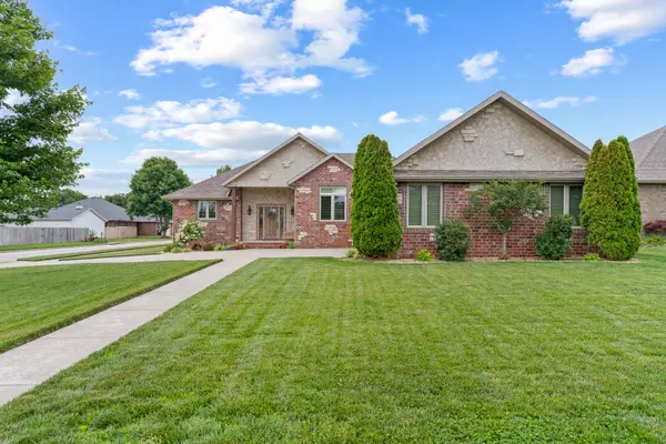 3764 West Broadmoor Street, Springfield, MO 65807