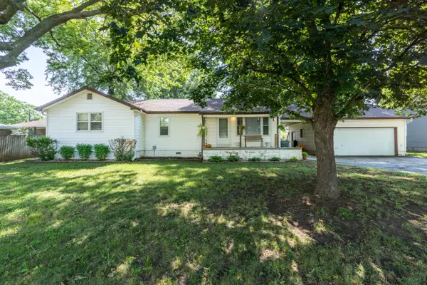 Walnut Grove, MO 65770,318 North Washington Street