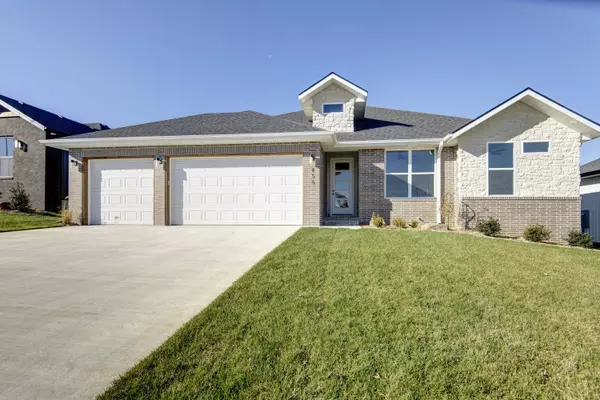 855 South Silverwood Lane, Nixa, MO 65714