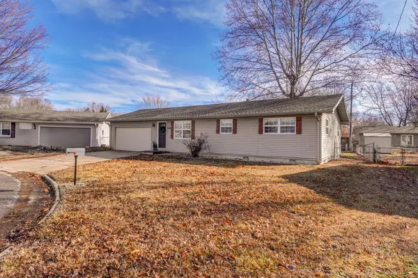 1236 North Hillcrest Avenue, Springfield, MO 65802