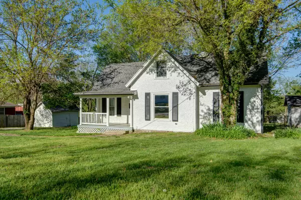 Marshfield, MO 65706,809 North Marshall Street