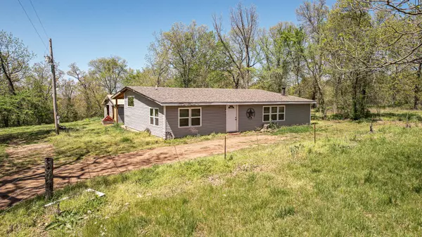 5825 Southwest Highway K, Osceola, MO 64776