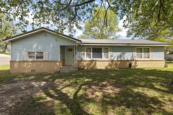 Walnut Grove, MO 65770,512 North Wall Street