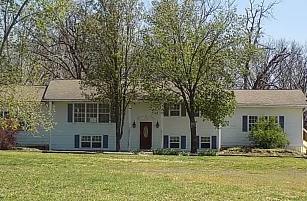 Niangua, MO 65713,334 Reed Road