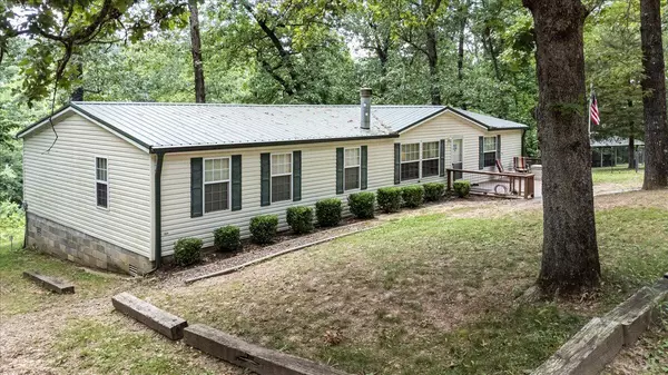 Pineville, MO 64856,943 Hickory Lane