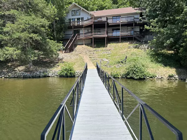 468 Cedar Road, Lake Ozark, MO 65049