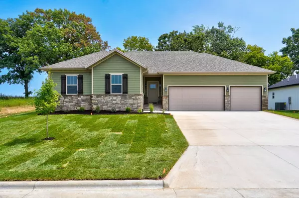 3704 North Marlin Drive, Ozark, MO 65721