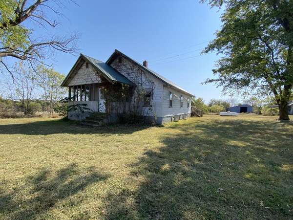 1934 State Highway E, Marshfield, MO 65706