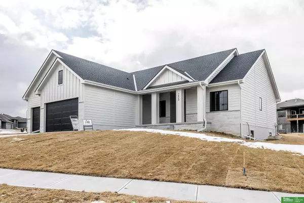 7420 N 169th Street, Bennington, NE 68007