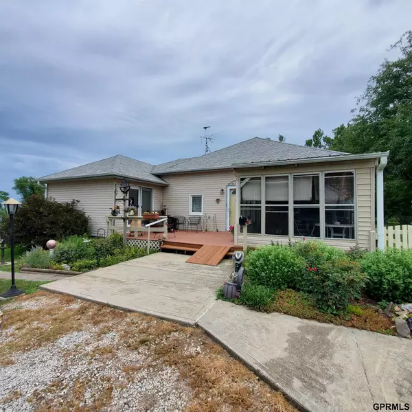 301 S Nebraska Street, Hooper, NE 68031