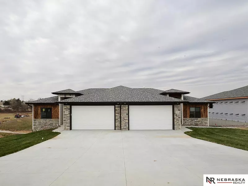 1155 Sand Hill Road, Louisville, NE 68037