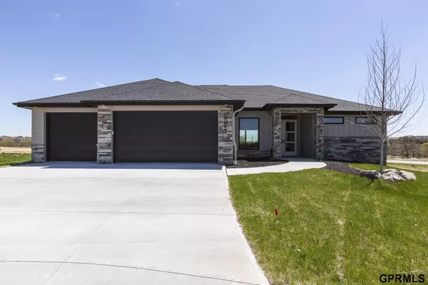 2091 N 182 Avenue Circle, Elkhorn, NE 68022-000