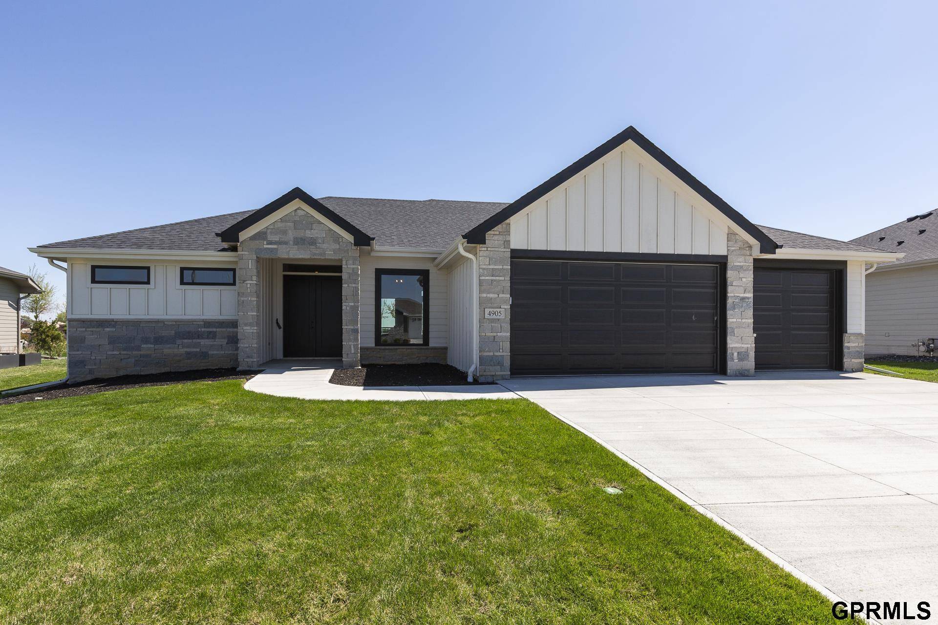 Homes for sale 4905 N 192 Avenue, Elkhorn, NE 68022000 MLS223...