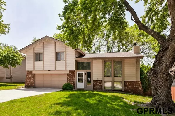 2617 Jack Pine Street, Bellevue, NE 68123