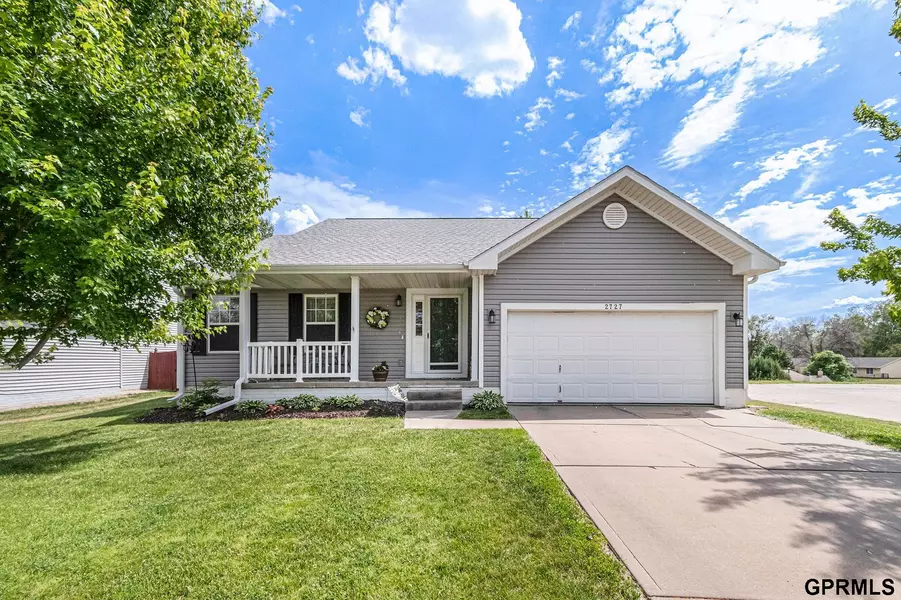 2727 Coffey Avenue, Bellevue, NE 68123