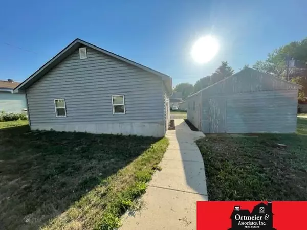 Clarkson, NE 68629,416 PINE Street