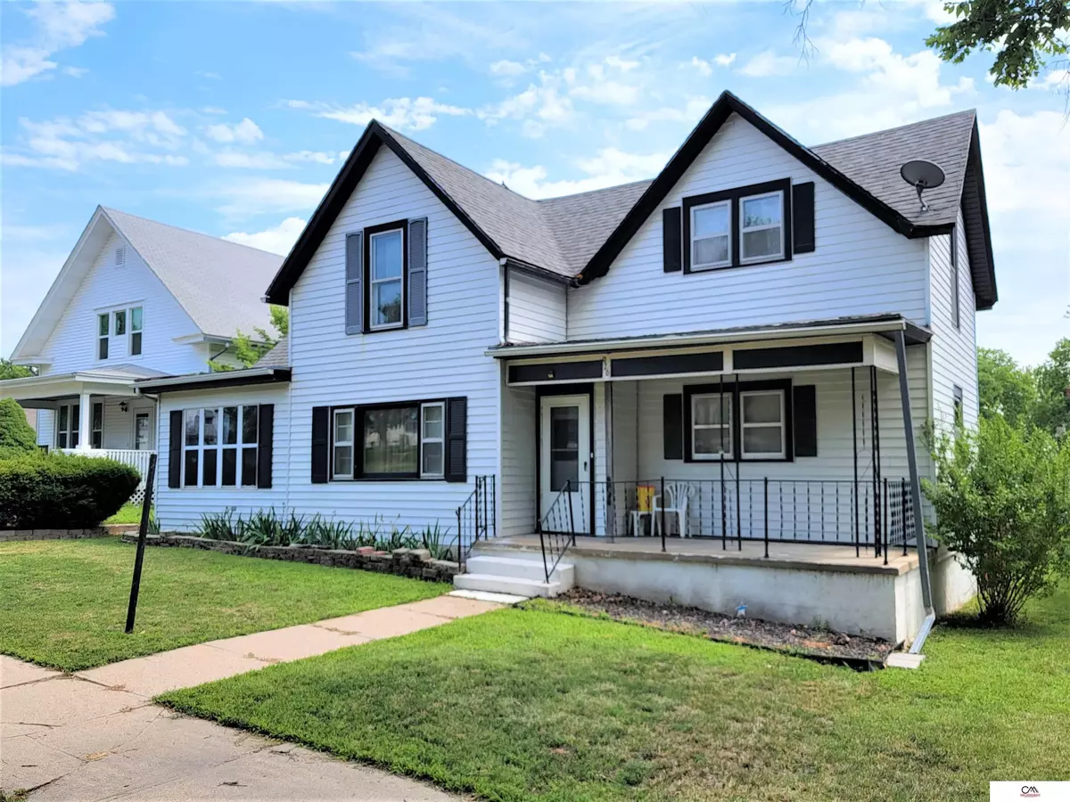 Fairbury, NE 68352,916 6th Street