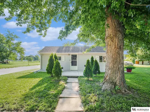 842 Redwood Avenue, Crete, NE 68333