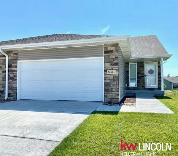 8311 Sutherland Street, Lincoln, NE 68526