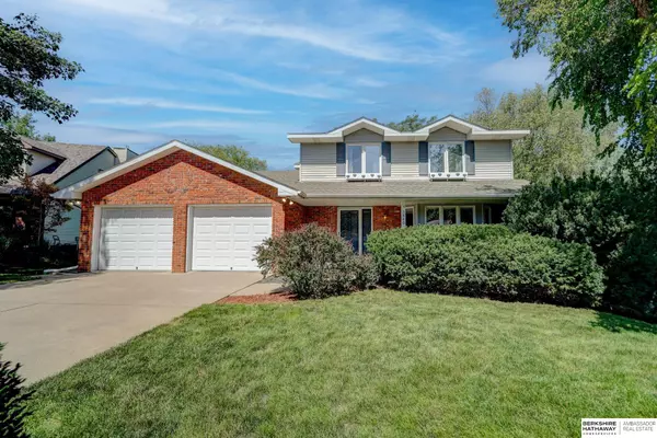 Lincoln, NE 68516,6840 Deerwood Drive