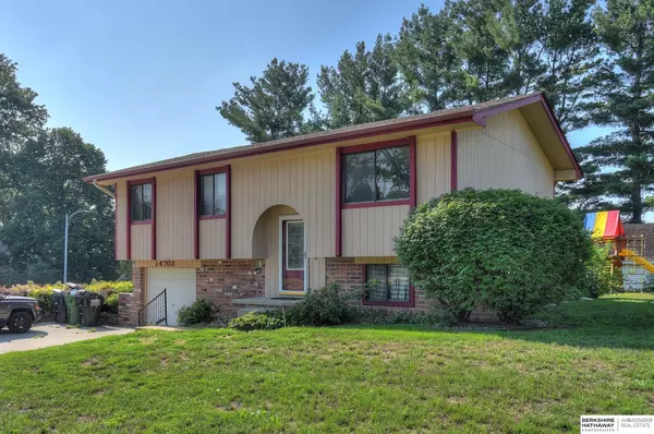 14703 Olive Street, Omaha, NE 68138