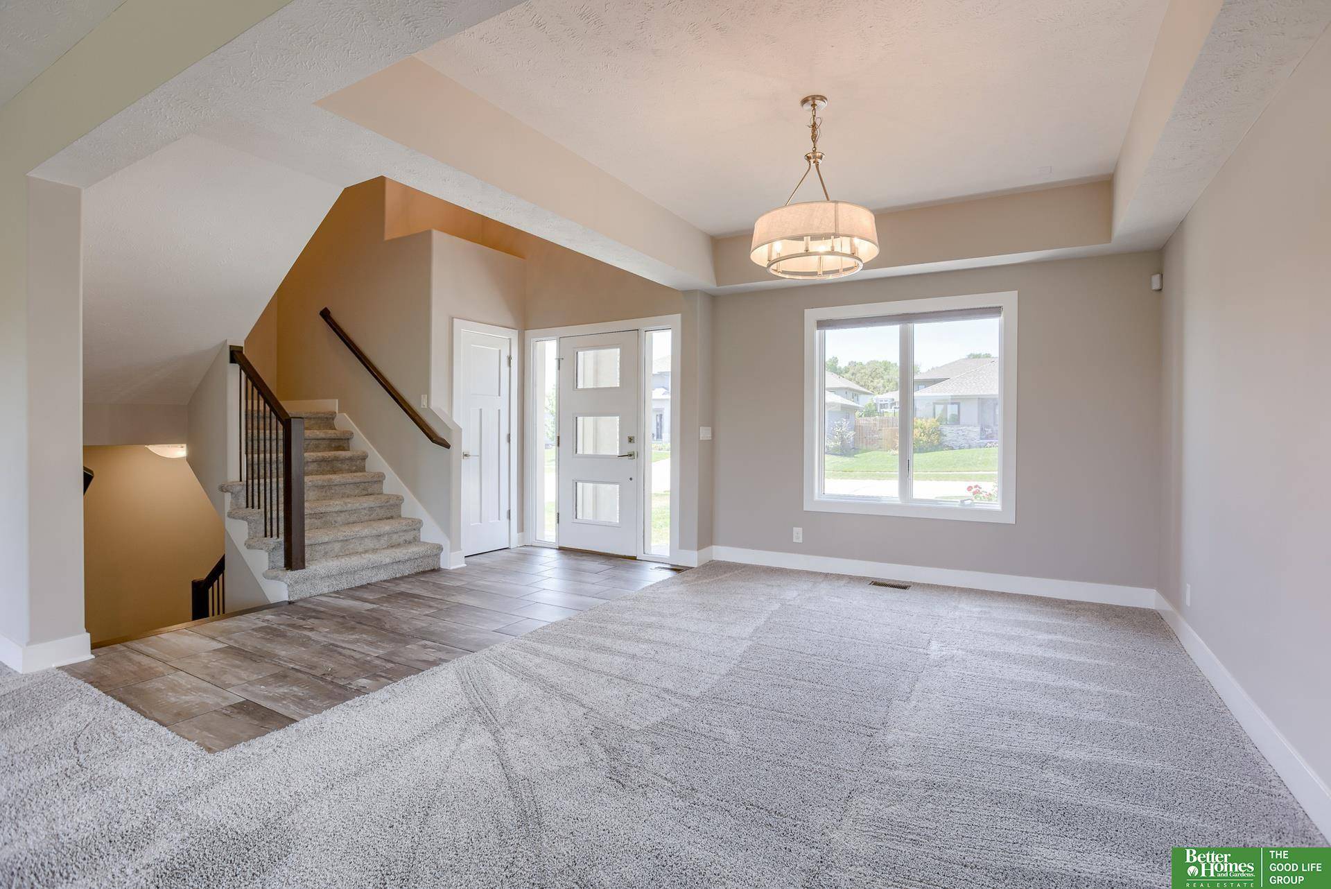 Elkhorn, NE 68022,2427 N 187 Avenue