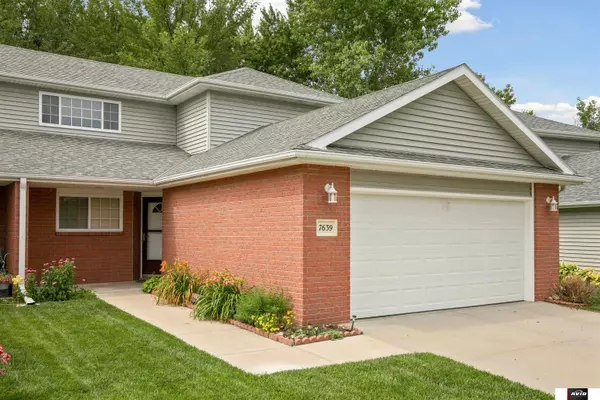 Lincoln, NE 68510,7639 Maplewood Court