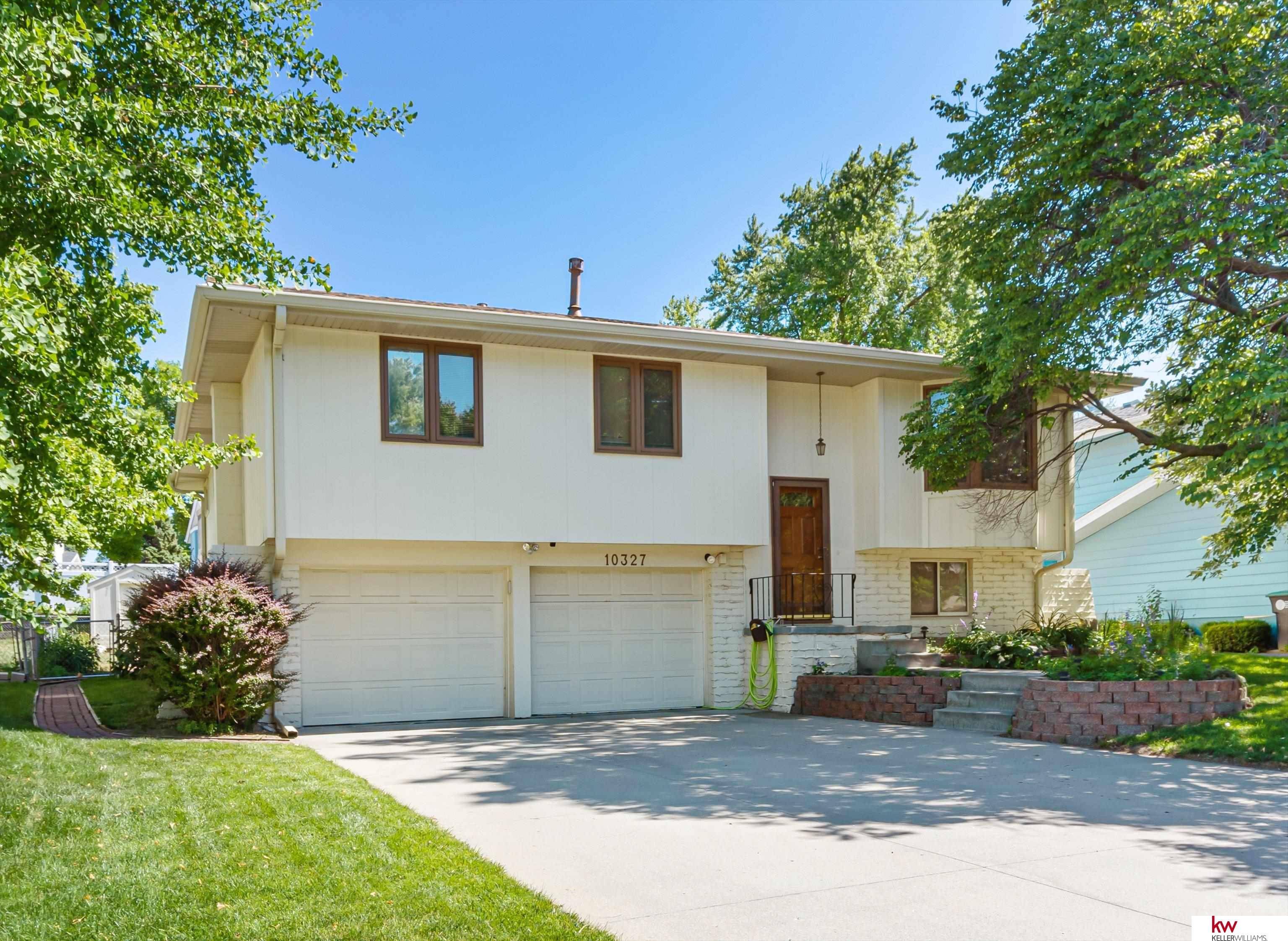 10327 Mockingbird Drive, Omaha, NE 68127