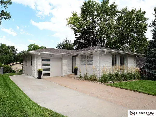 4618 N 83rd Street, Omaha, NE 68134