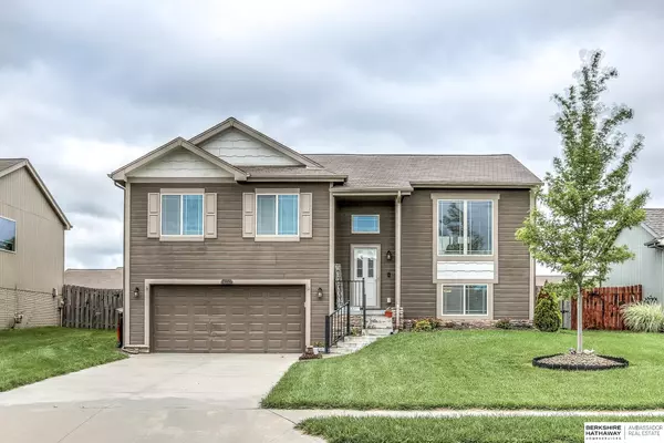 Bellevue, NE 68123,13806 S 43 Avenue