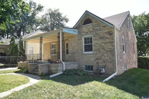 1433 S 6th Street, Lincoln, NE 68502