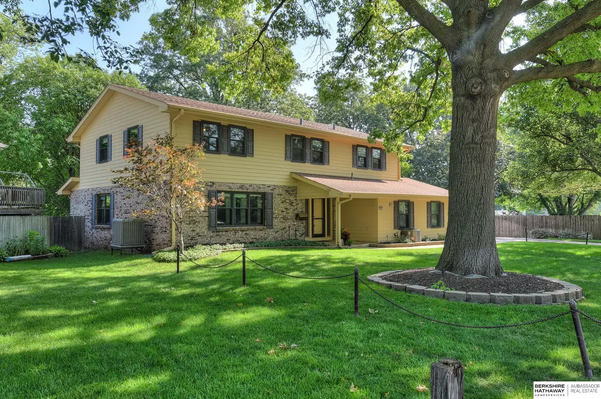 Omaha, NE 68127,9224 Park Drive