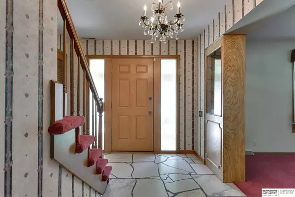 Omaha, NE 68127,9224 Park Drive