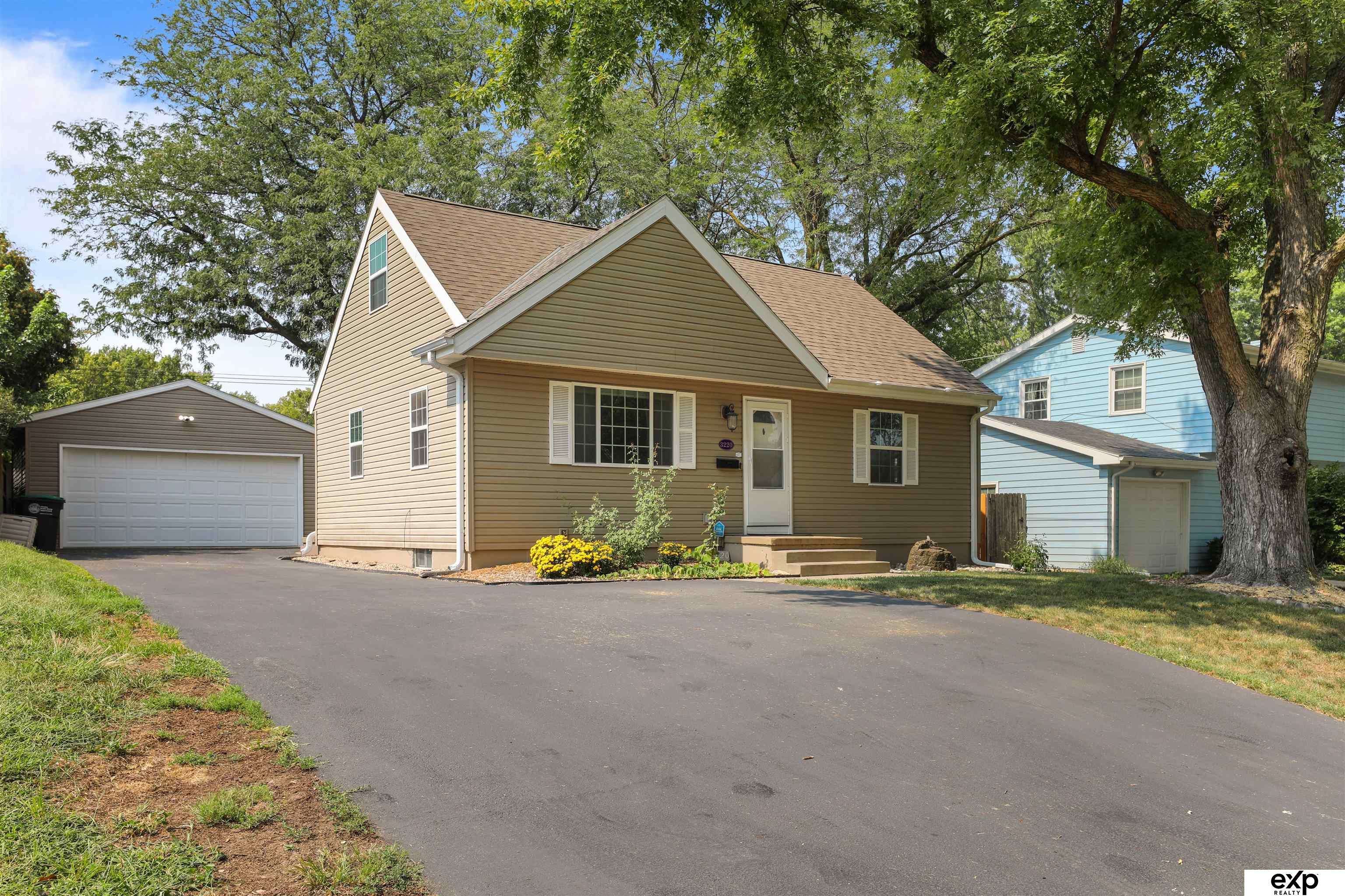 Omaha, NE 68144,3220 S 121 Street
