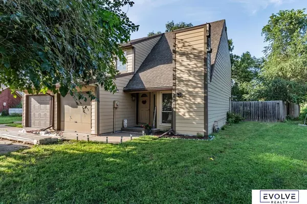 43 Glenview Drive, Council Bluffs, IA 51501