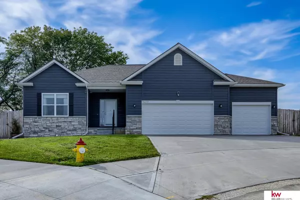 5417 Springview Circle, Papillion, NE 68133