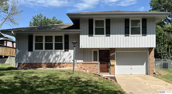 9406 Brownley Drive, Omaha, NE 68134