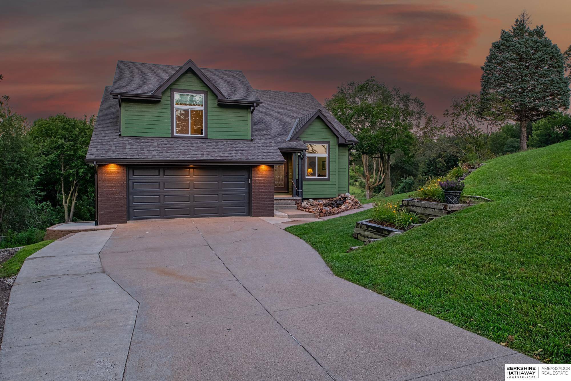 Omaha, NE 68152,5045 Manchester Drive
