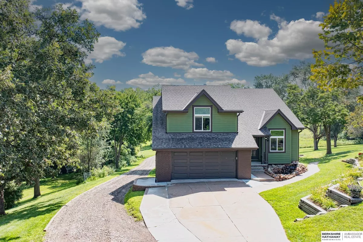 Omaha, NE 68152,5045 Manchester Drive