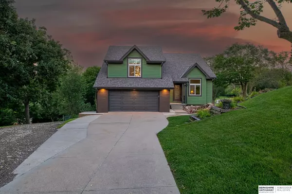 Omaha, NE 68152,5045 Manchester Drive