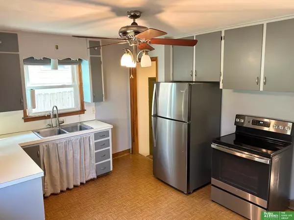 Omaha, NE 68106,1919 S 50 Street