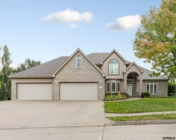 Papillion, NE 68133,4605 Crestview Drive