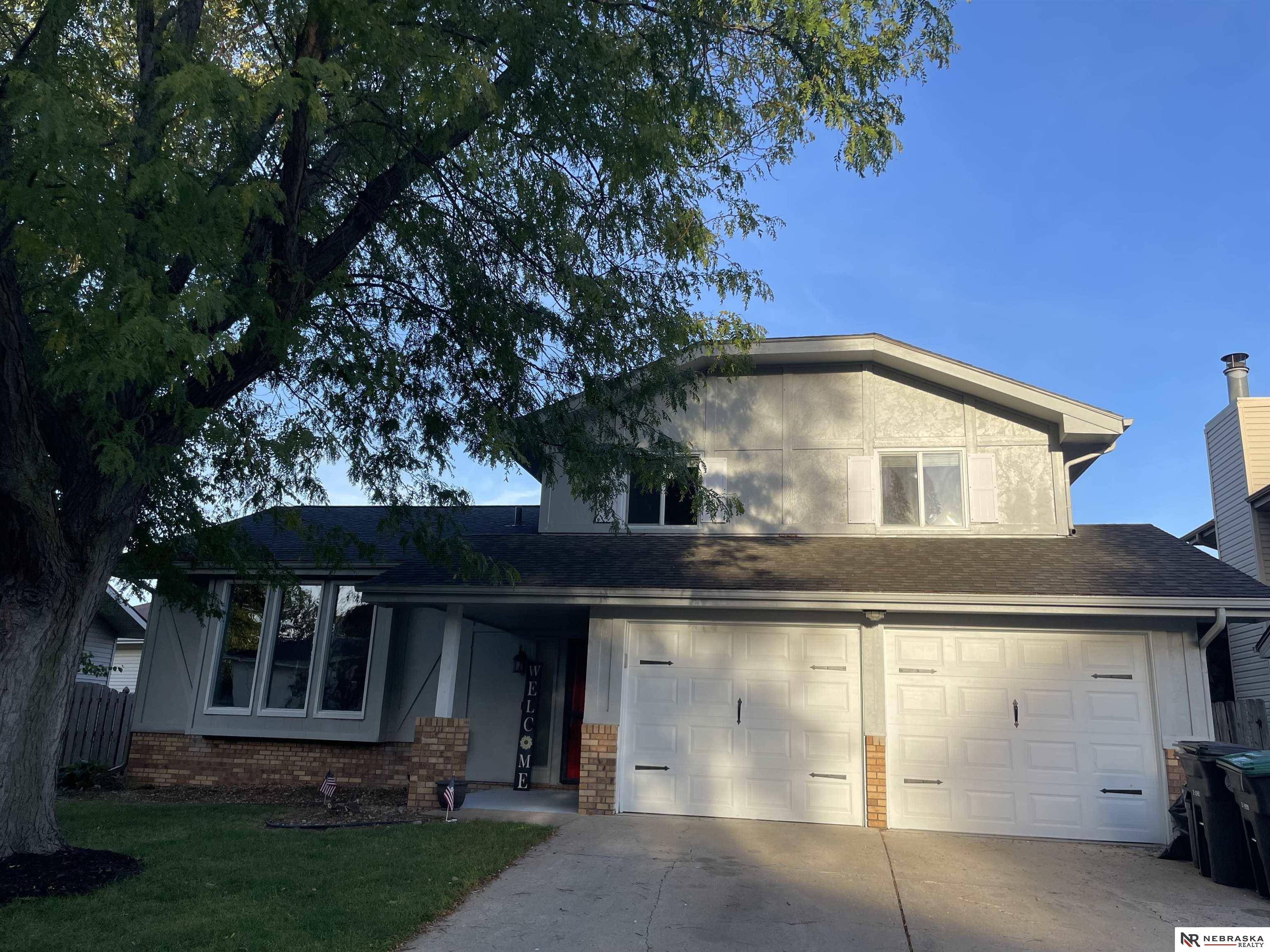 5260 North 110th Circle, Omaha, NE 68164