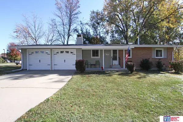 1440 Carlos Drive, Lincoln, NE 68505