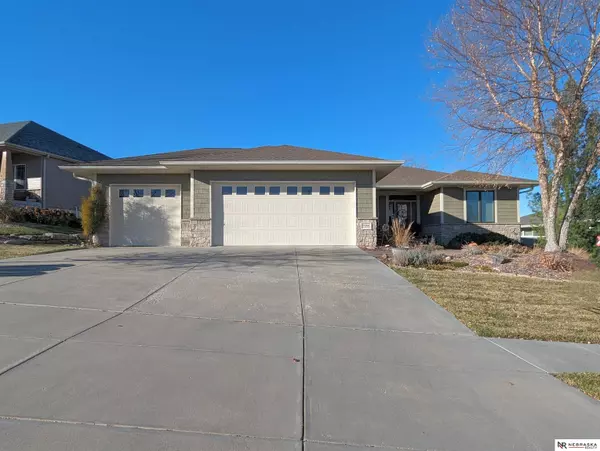 7259 Hidden Valley Drive, Lincoln, NE 68526