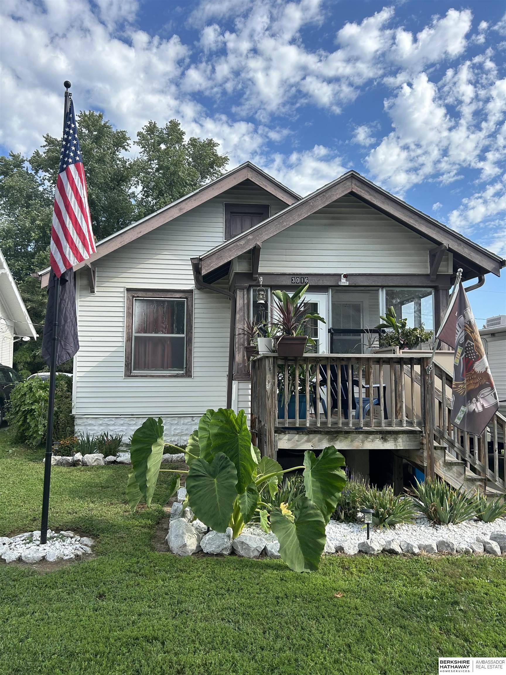 3016 Arcadia Avenue, Omaha, NE 68111