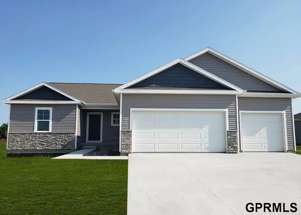 8138 N 170 Terrace, Bennington, NE 68007